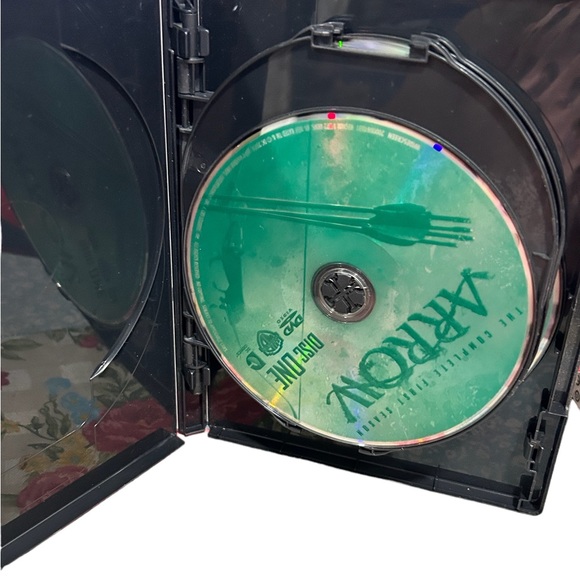 Arrow Tv Show The Complete First Season DVD Set - Picture 4 of 5